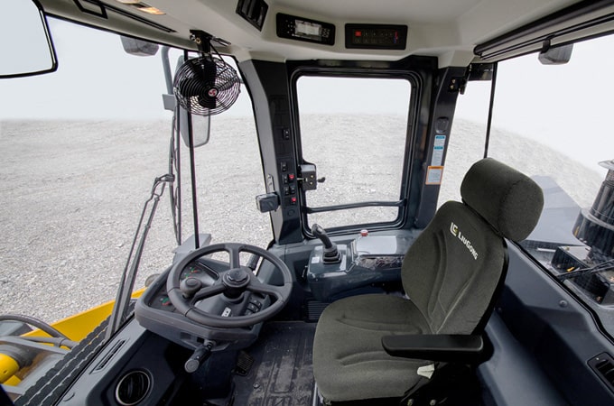 Xúc lật bánh lốp Liugong ZL50CN New 2025 5 tấn, gầu 3.5 m³